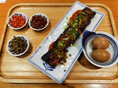 -霸蛮湖南菜·牛肉粉(荣京西街店)