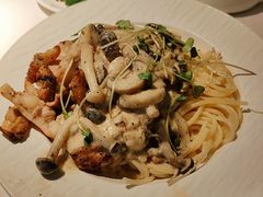 -春树下·树屋花房西餐厅(罍街AS1980店)