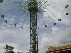 -七彩云南欢乐世界