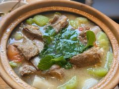 腾越牛肉锅-一坐一忘云南菜(三里屯店)
