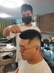 -Libertines barbershop 浪子理发店