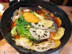 -万记麻辣烫国展总店