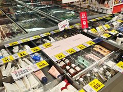 -好特卖HotMaxx(杭州滨江宝龙城店)