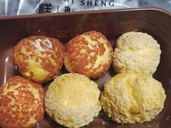 红丝绒泡芙-糕材生(铜锣湾店)