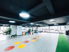 -越·健身工作室(华尔兹广场写字楼B栋店)