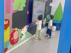 -英孚教育青少儿(滨江中心)