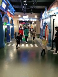 -点点梦想城(鑫苑都汇店)