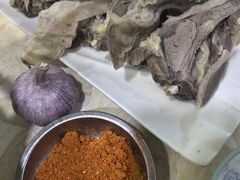 -尕有炕锅烤羊肉