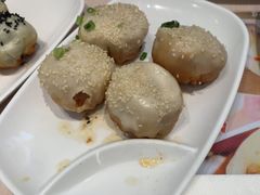 -小杨生煎(金山百联购物中心3楼店)