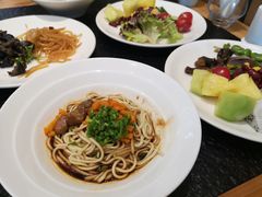 -鱼鲜饭香·招牌汽锅剁椒鱼头王