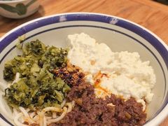 -云阿蛮云南生烫牛肉米线(奉贤路店)