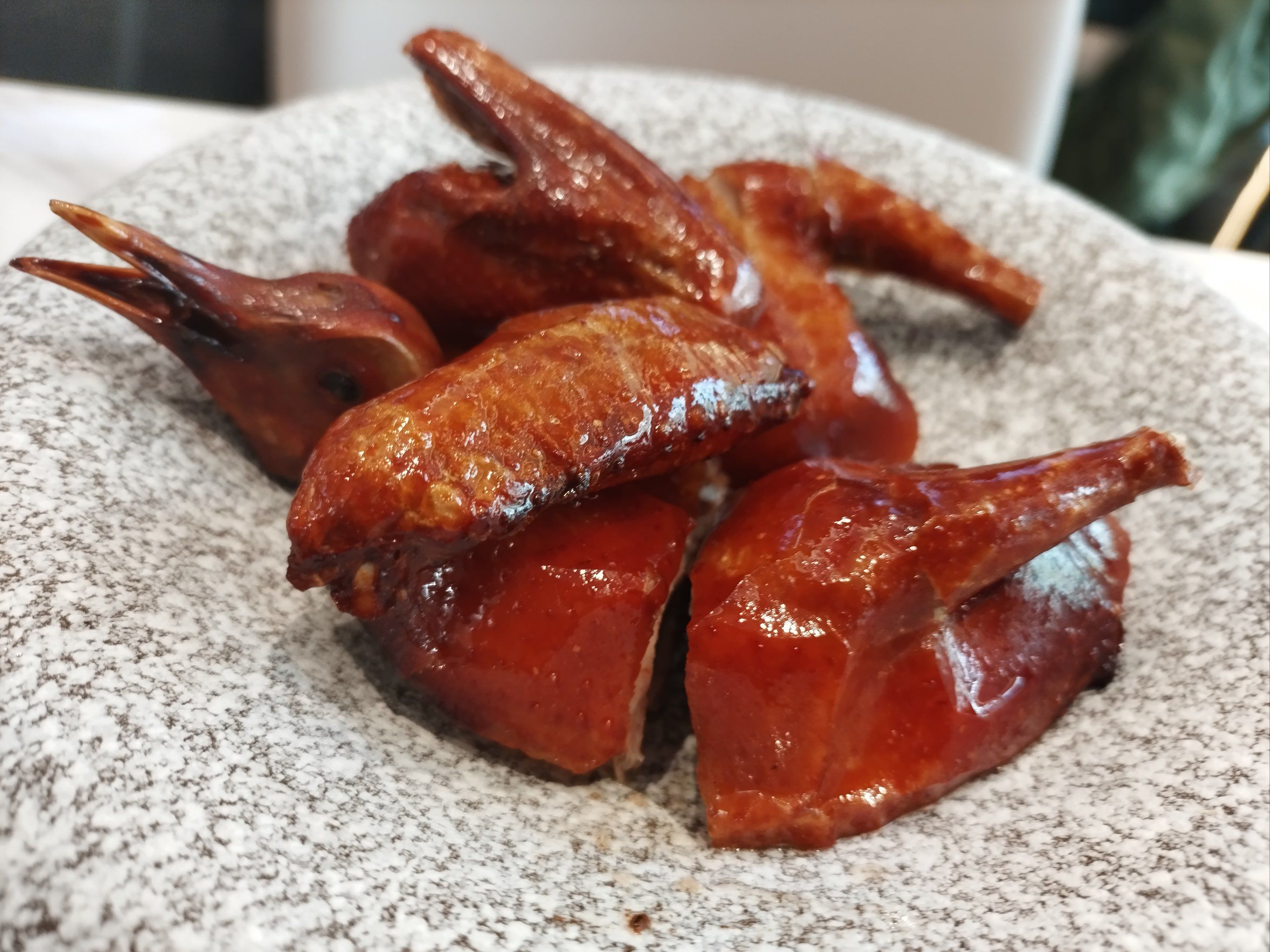 新鲜出炉的红烧乳鸽🕊️