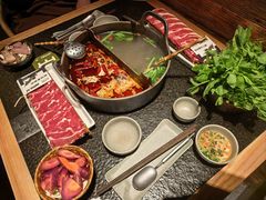 -三出山火锅(南京万象天地店)