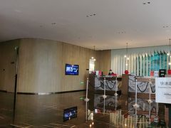 -深圳国际会展中心希尔顿酒店(前海华发冰雪世界店)