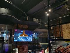-何师烧烤·香辣蟹·川菜·30年老品牌(太古里旗舰店)