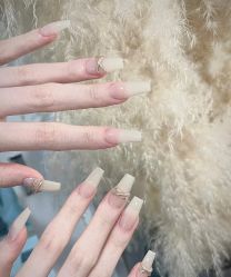 -CM.Nail美甲美睫