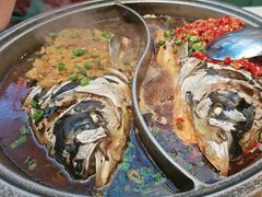 -阿瓦山寨·湘菜现炒·剁椒鱼头王(咸阳总店)