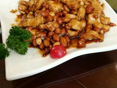 -金牌餐厅·天津菜·八珍豆腐·老爆三(瓷房子店)