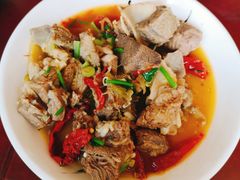 铁锅炖羊肉-老村长铁锅宴(航才路店)