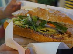 -Bánh Mì Huynh Hoa