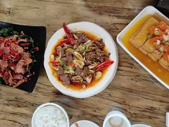 -隔壁老王·家常云南菜(花巷店)