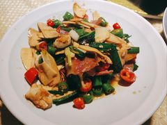 -姜君·千岛湖鱼头馆(浦东大道店)