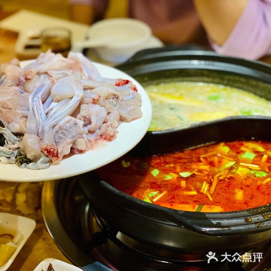 八方煲店(龙眼路总店)