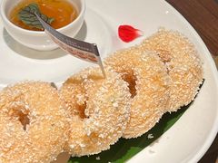 炸虾饼配泰国梅子酱-帕蓝·暹罗料理(大学路店)