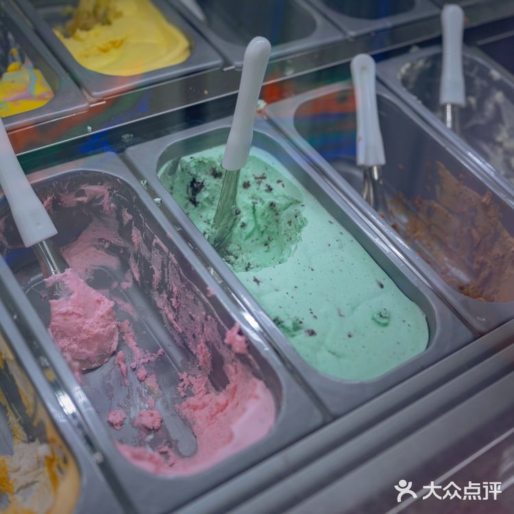 在莫干山居然遇到了芋泥脑袋？这不得进来尝尝