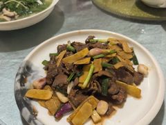 -鲤鱼塘农家山庄