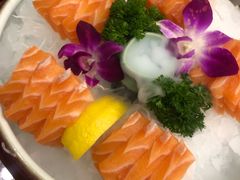 -青瓦餐厅·生鱼片·韩园烤肉(西塔店)