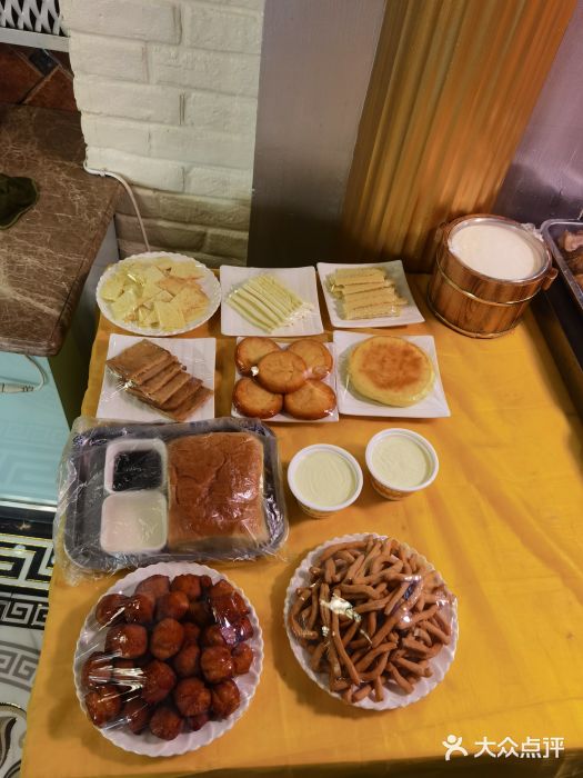 诺敏塔拉奶茶-布里亚特包子-手把肉(锦都会店)秘制蒙古果子图片