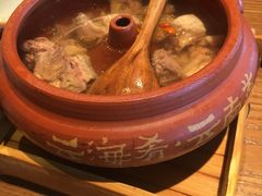 -云海肴·汽锅鸡·云南菜(天山百盛优客店)