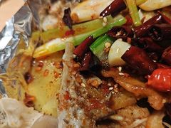 铁板麻辣烤鱼-每味每客·重庆麻辣烫(国泰店)