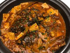 乾隆鱼头烧豆腐-乾隆美食·本帮菜(黄河路店)
