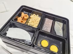-新世界·过桥米线宴