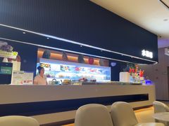 -涨巢·潮玩水疗局