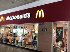 门面-麦当劳(轻轨曹杨路店)