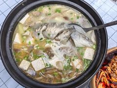 -土砂锅生态山庄·非遗砂锅雅鱼