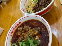 -叶伟胡辣壳面(两路口店)