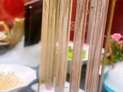 -鼎泰亨·海鲜牛肉餐厅(滨江店)