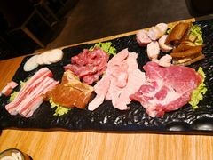 -弘益铭家九炙社韩国烤肉料理(尚美店)