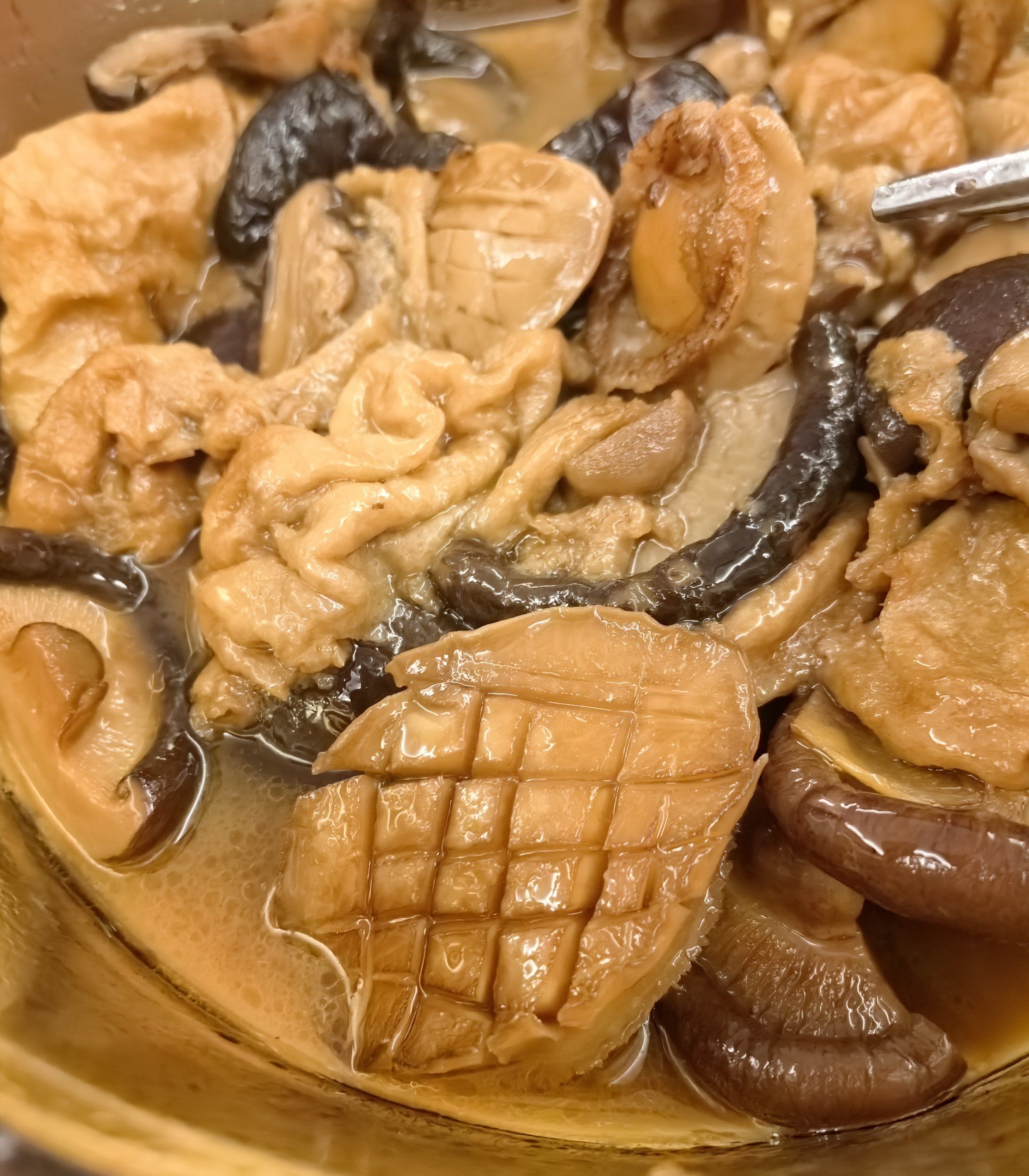 简易做法,泡了三天还煮了下还是不够软烂…#鲍鱼红烧肉 #优质笔记萌芽