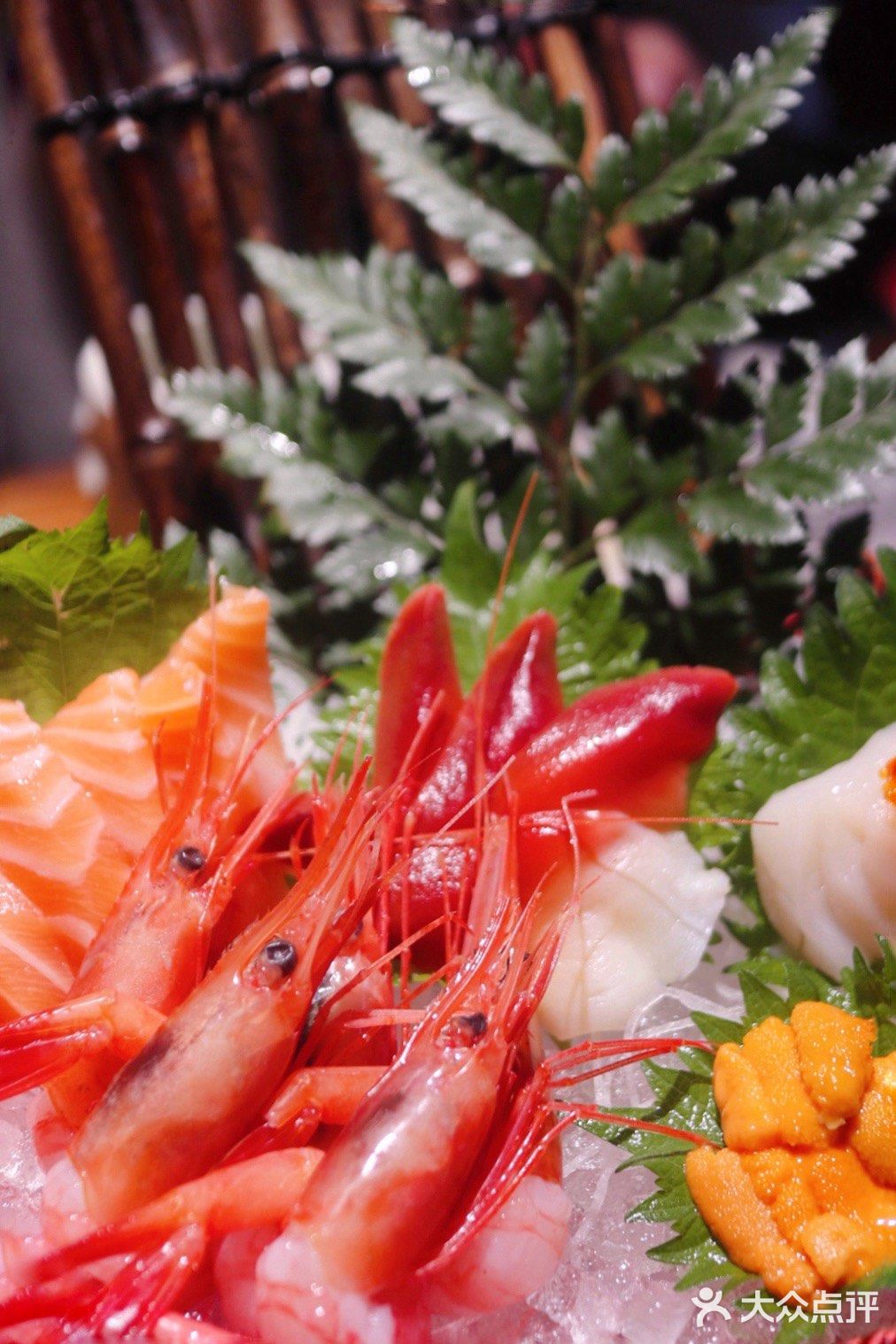 软糯的甜虾 自带鲜甜 柔软的海胆