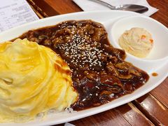 照烧肥牛蛋包饭-玛格萝妮比萨屋(四平店)