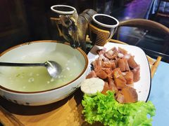 -乔家小院•非遗驴肉•青岛菜(滨河路店)