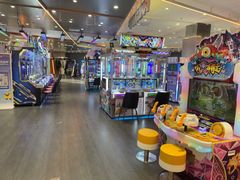 -反斗乐园π·电玩·高空拓展·蹦床(龙华天虹店)