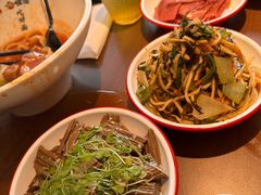 -顺溜·手工刀削面·黑金店(铜锣湾店)