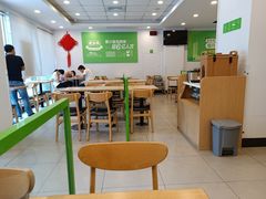 大堂-老乡鸡(潜山南岳路店)