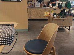 -星巴克臻选(华堂·新辰汇店)